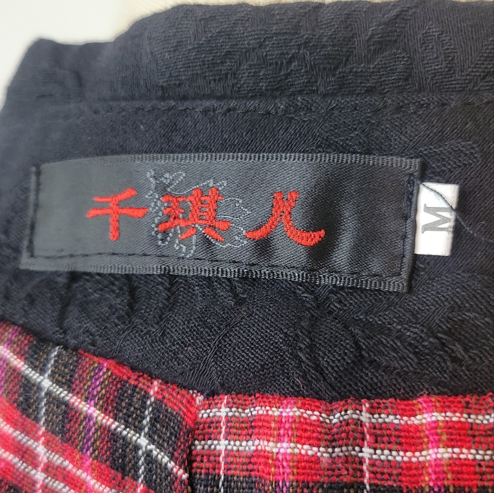 Chinese Embroidered Cropped Jacket - Picture 15 of 15